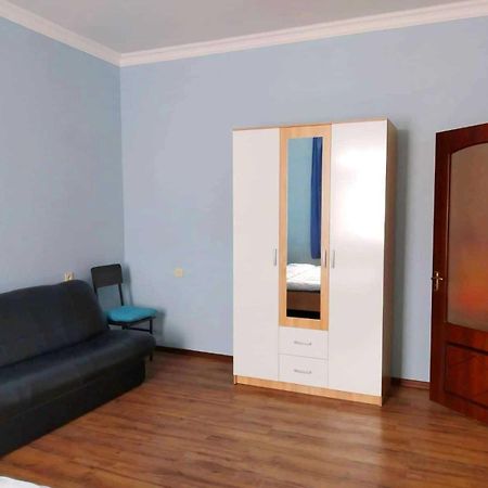 Apartment Near Sasundci Davit Metro Station Jerevan Exteriér fotografie