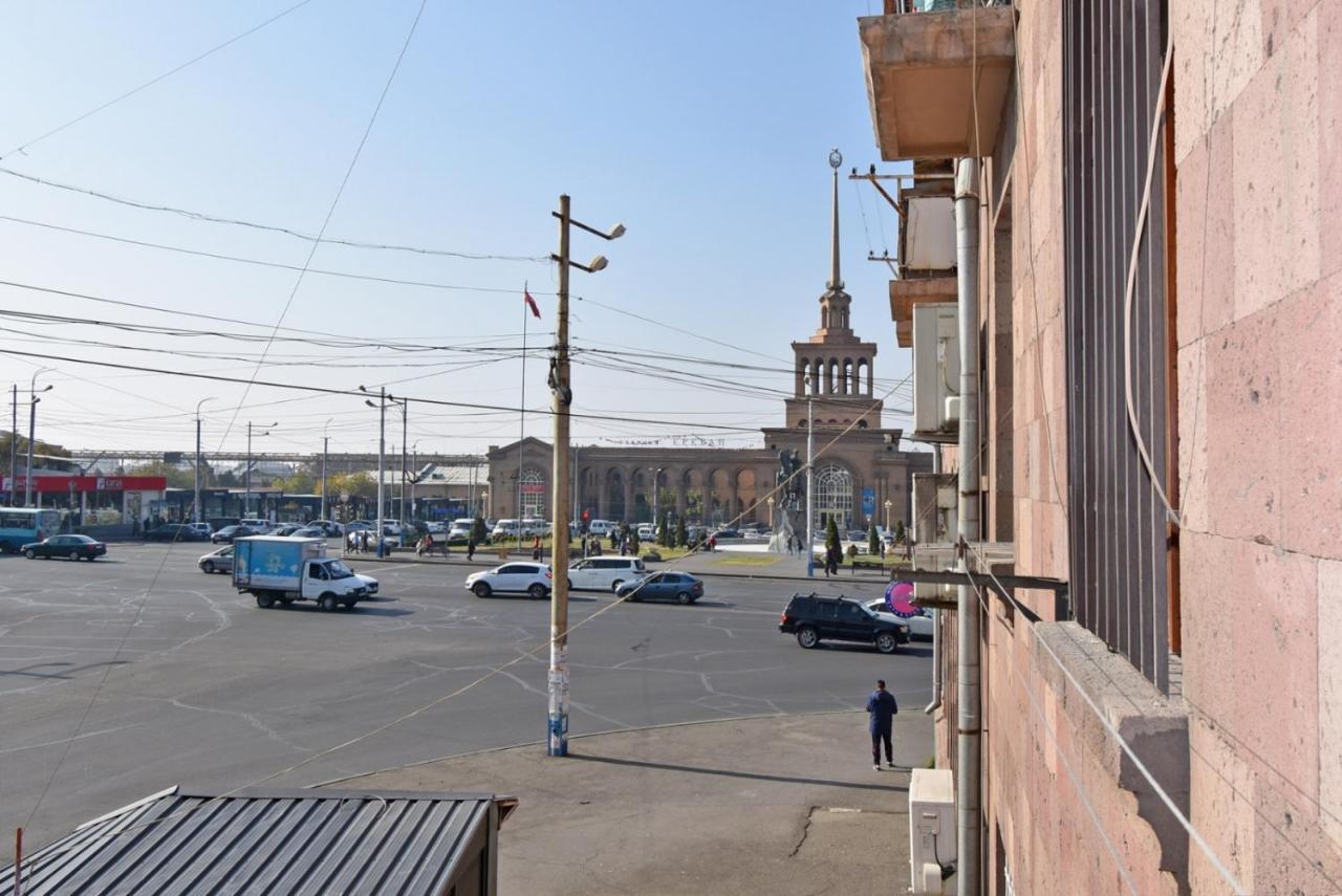 Apartment Near Sasundci Davit Metro Station Jerevan Exteriér fotografie