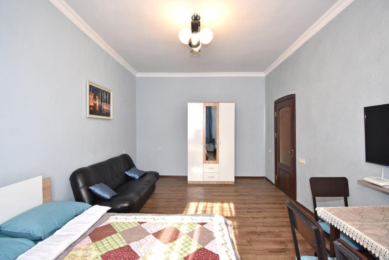 Apartment Near Sasundci Davit Metro Station Jerevan Exteriér fotografie